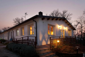  Agriturismo La Gironda  Кастрокаро Терме